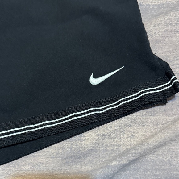 Nike Vintage Men's Black Soccer Shorts with White Trim. Large - Picture 2 of 6